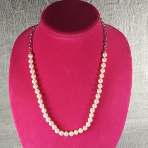 NEW Elegant Pearl Necklace